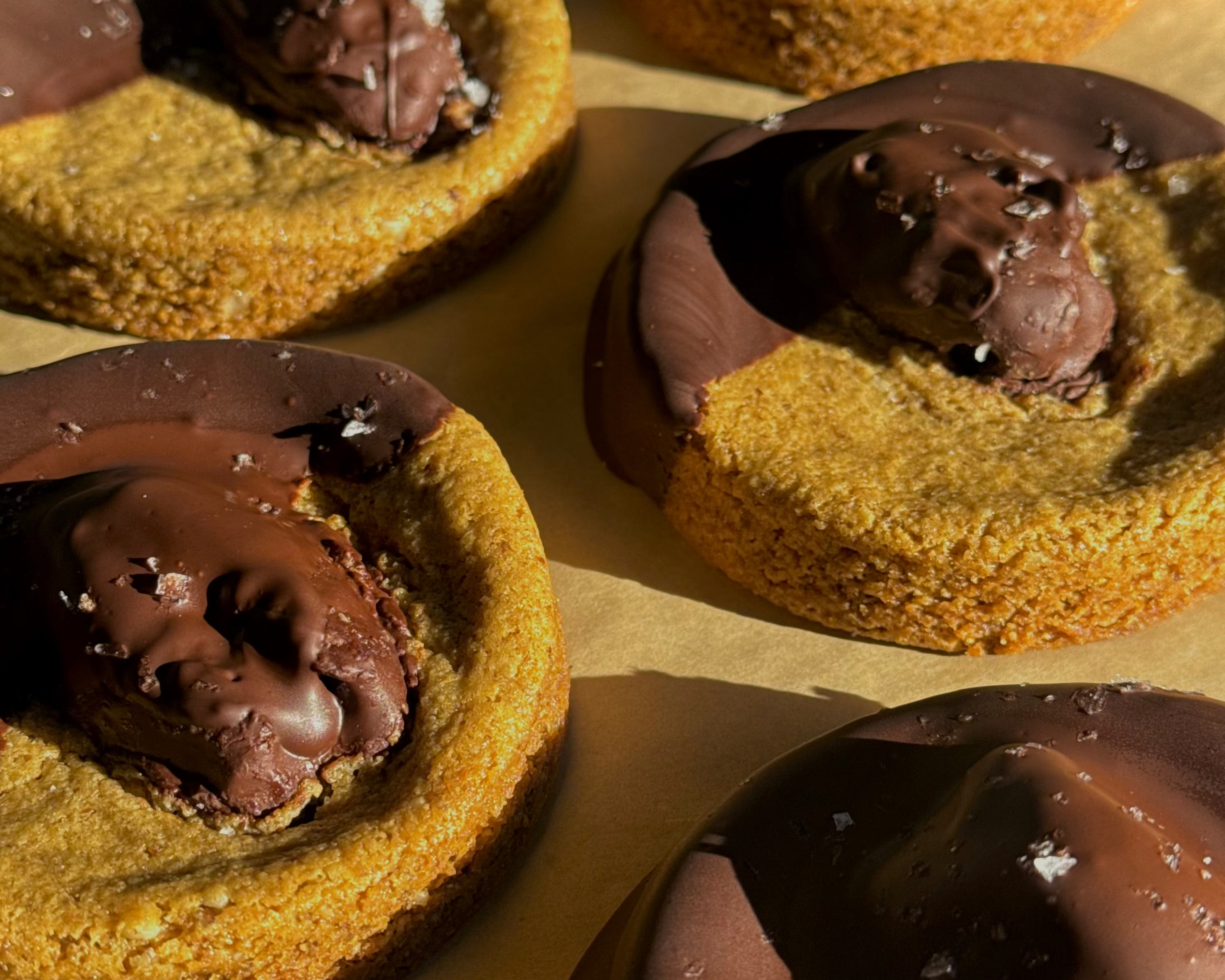 Clean Dough X Gato Macadamia Nut Olive Oil Date Stuffed Cookie